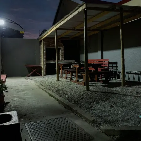 Kingsworth Inn Port Elizabeth Отели рядом с достопримечательностью «Форт Фредерик»