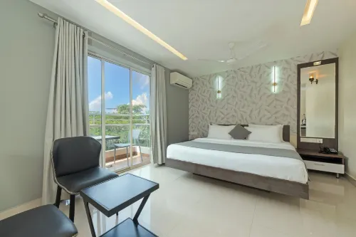 Hotel Shoolin Grand - 2-Star