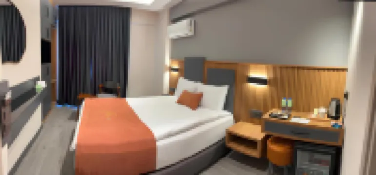 ロイホテル イズミール