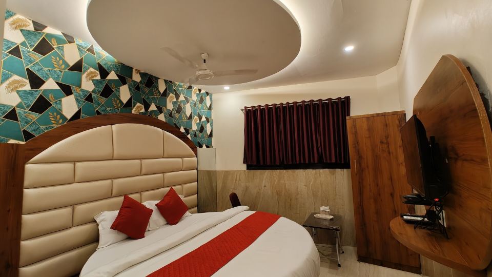 Hotel Dream Palace Residency