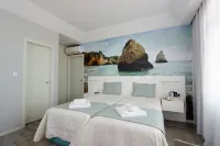 Golden Beach Guest House & Rooftop Bar Hotels in Montenegro