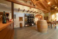Wine-Farm la Source Hotels in Saint-Pierre