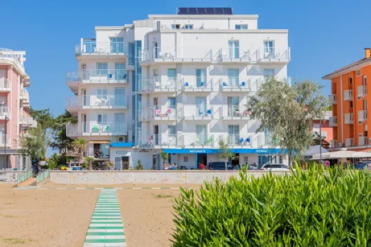 加尼塞雷納酒店