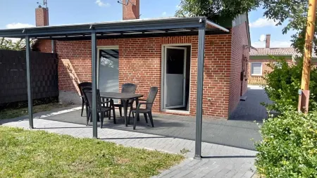 Ferienhaus am Binnenhafen Отели в г. Дицумерферлаат