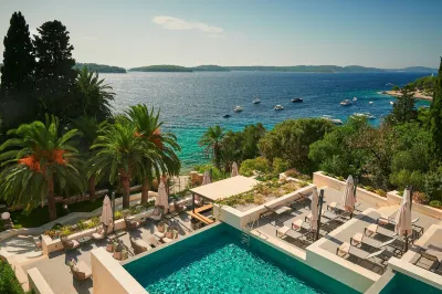 Hotel Moeesy, Blue & Green Oasis Hotels near Harbour of Hvar