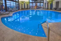 Livinn Hotel Cincinnati North/ Sharonville - Pools
