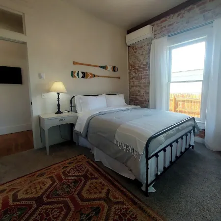 504 Historic Brickhouse off Main St. - 2 Blocks from Salmon River