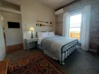 504 Historic Brickhouse off Main St. - 2 Blocks from Salmon River