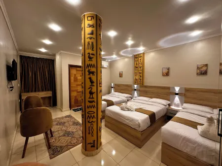 Pyramids On The Spot View Отели рядом с достопримечательностью «Пирамида Микерина»