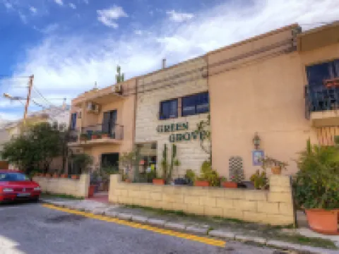 Green Grove Guest House Hotels in Swieqi