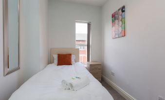 Townhouse @ 27 Electricity St Crewe