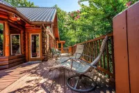 Steele Away 3 Bedroom Cabin by RedAwning