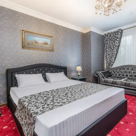 Park Lane Hotel