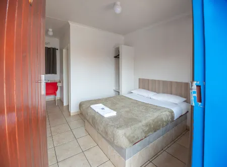 Ecomotel Germiston Отели в г. Джермистон