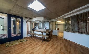 Geoje Badatga, Aesop Ajeossine Jip