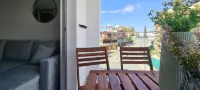 Phaedrus Living: Seaside Luxury Flat Athina 123 - Afhentnings-/afleveringstjenester