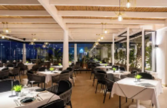 クレザント ラグジュアリー スイーツ