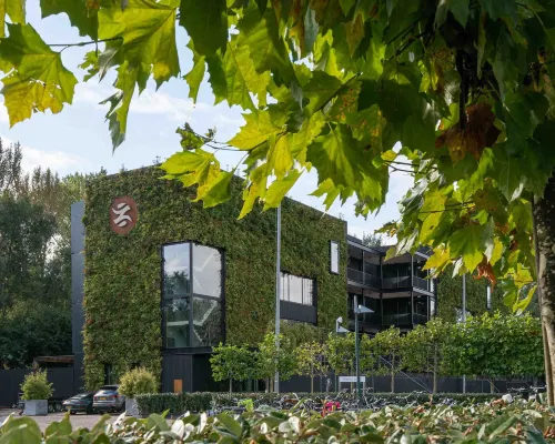 Hotel & Wellness Zuiver Hotels near Amstelveenseweg Station