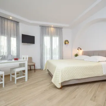 Sun Beach Hotel