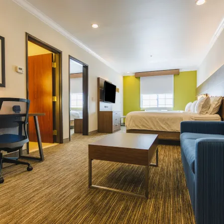 Holiday Inn Express & Suites DAVIS - UNIVERSITY AREA by IHG โรงแรมในเดวิส