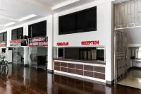 RedDoorz Near Makassar Town Square 2 Hotels in Manggala