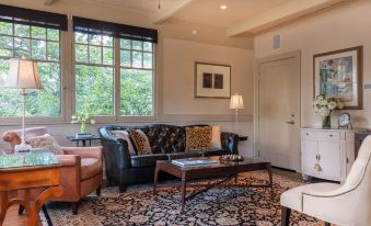 Stonehurst Place Bed & Breakfast