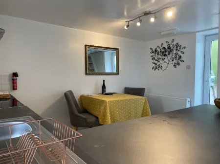 Delightful One Bed Lake District Cottage Отели в г. Пенрит