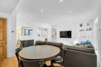 Kemptown Coastal by My Getaways