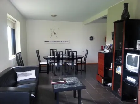 Guesthouse Dalbaer Отели в г. Reykholt