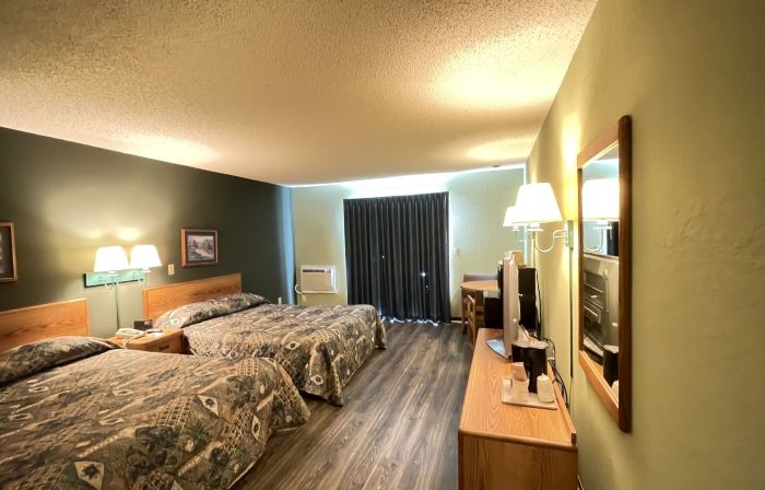Harbor Lights Lodge