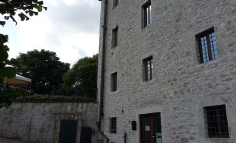 Castello Izzalini Todi Resort