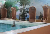 Hotel Restaurant Piccard - С бассейном