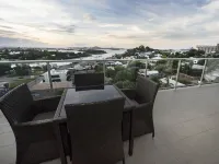 Curtis Central Apartments Official Hotels in Gladstone