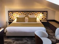 Le Saint-Nicolas Hôtel Hotels in der Nähe von Cathedrale St-Louis (La)