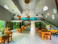 Lan Lay Resort Hotels in Khlong Yai