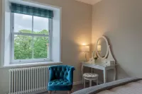 Mansion House Llansteffan Hotels in Llanddowror