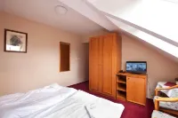 Hotel U Černého Orla Hotels in Telc