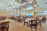 Split Rock Resort - breakfast