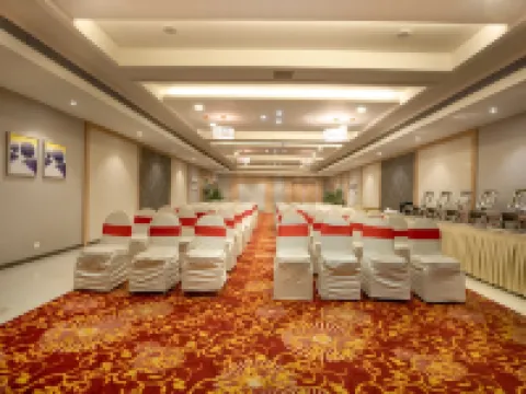 Freesia by Express Inn Hotels in Palghar