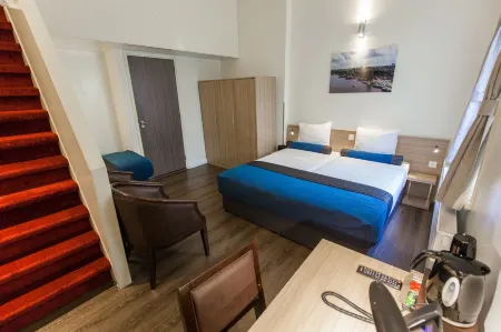 Hotel Library Amsterdam Отели рядом с достопримечательностью «Stichting The Network University»