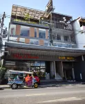 Slive Hotel Hotels near Wat Mongkolrat