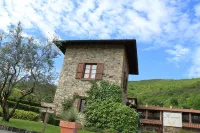 Relaisfranciacorta Hotels in Sarnico