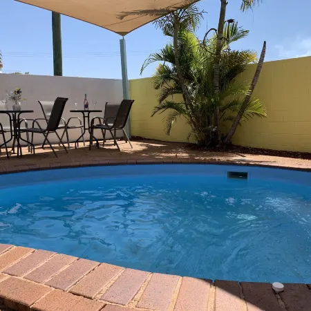 Central Point Motel