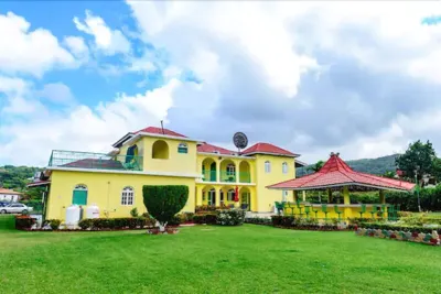Villa Sonate Hotels in Ранавеј Беј