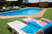 Hotel Restaurante Cadosa - piscina