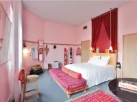 Mob Hotel Paris les Puces - balcony