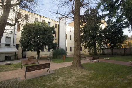 Casa Al Carmine Отели рядом с достопримечательностью «Amusement Park»