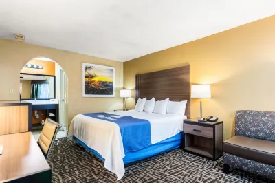 Days Inn by Wyndham Goodlettsville/Nashville فنادق في Goodlettsville