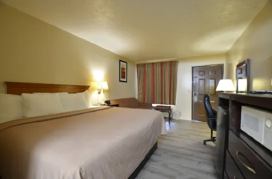 Travelowes Motel - Maggie Valley