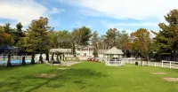 Colonial Resort-1000Islands Hotels in der Nähe von Thousand Islands Playhouse